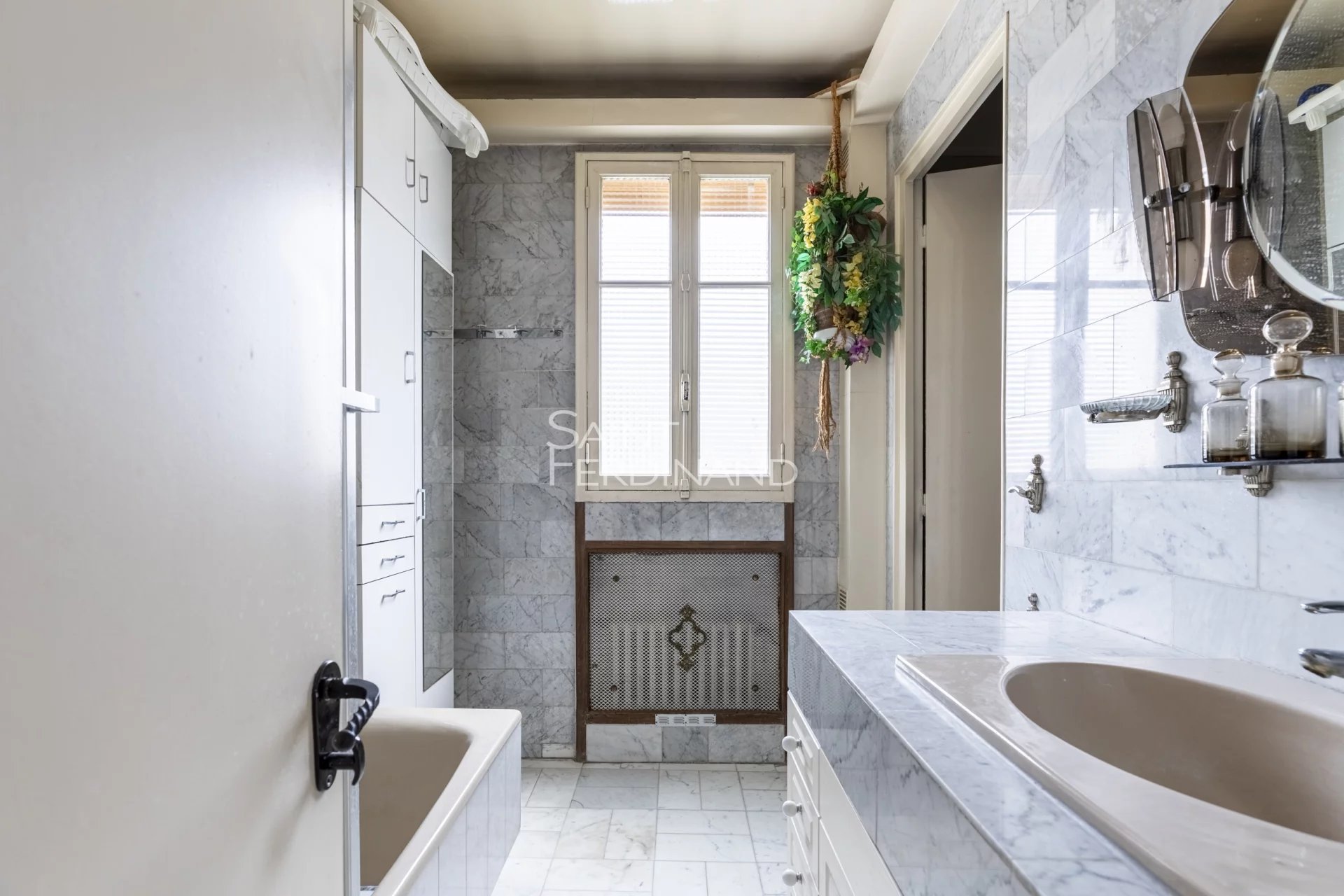 Appartement 3 pièces 99 m² · à Paris · 98,6 m² · 885 000 €