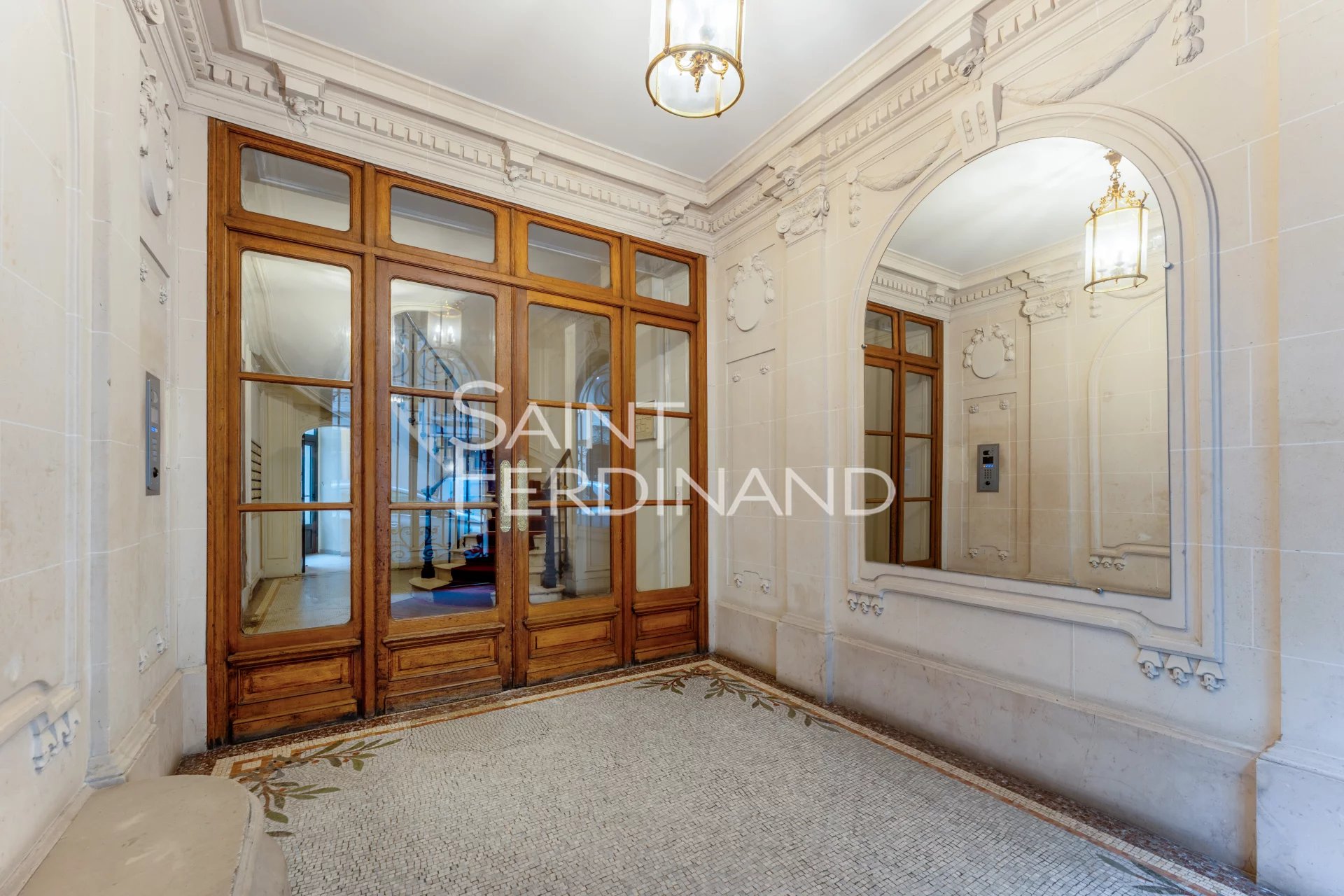 Appartement 2 pièces 56 m² · à Paris · 56 m² · 725 000 €