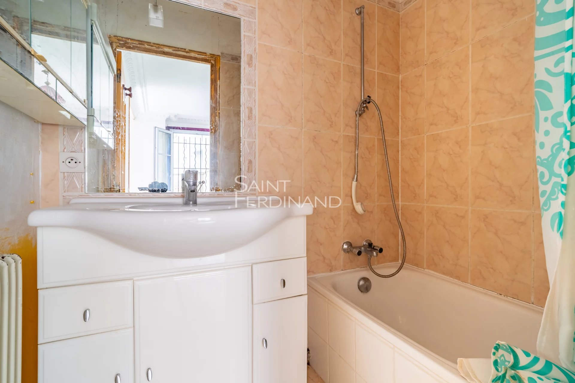 Appartement 3 pièces 43 m² · à Paris · 43,3 m² · 390 000 €