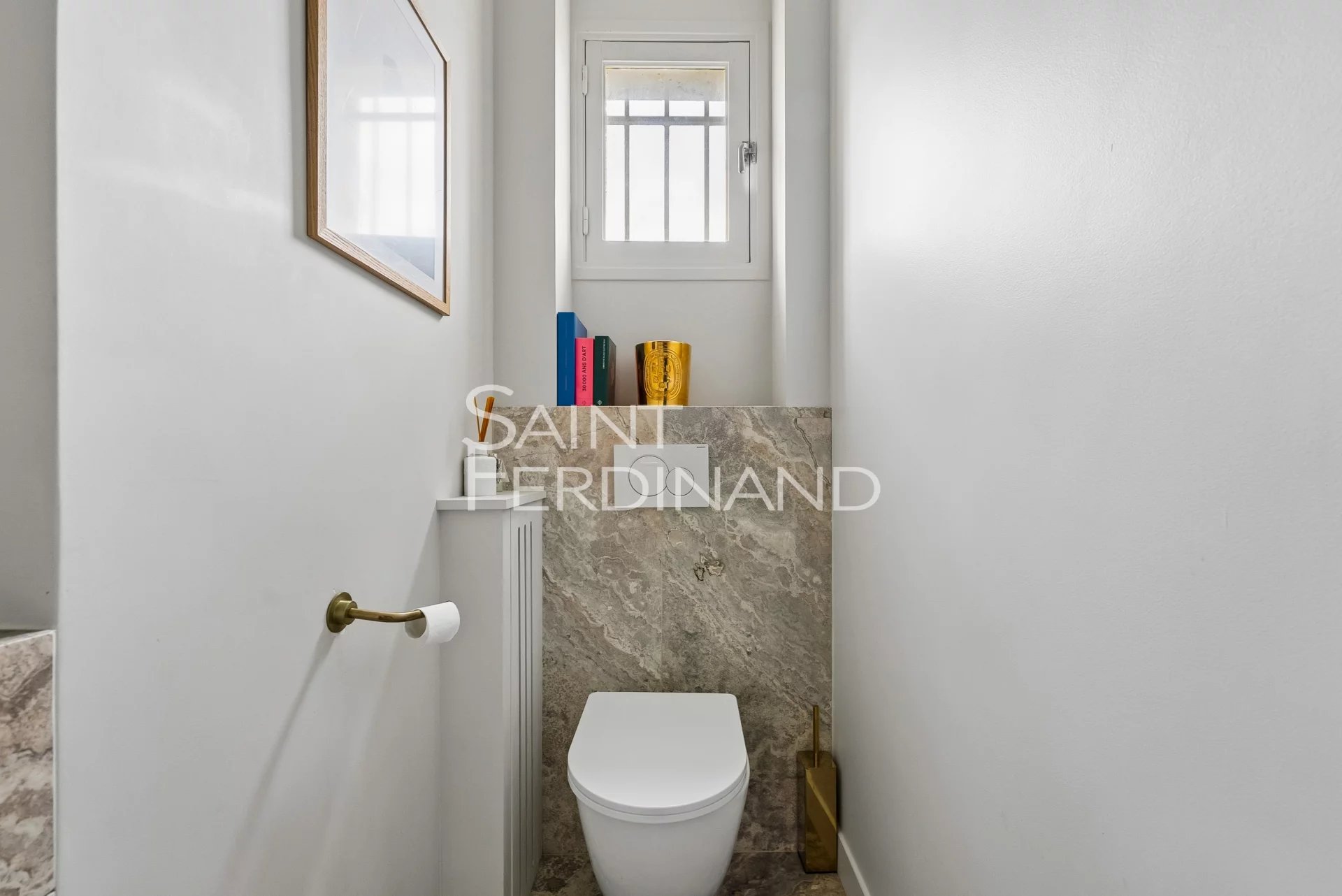 Appartement 3 pièces 105 m² · à Paris · 105 m² · 1 285 000 €